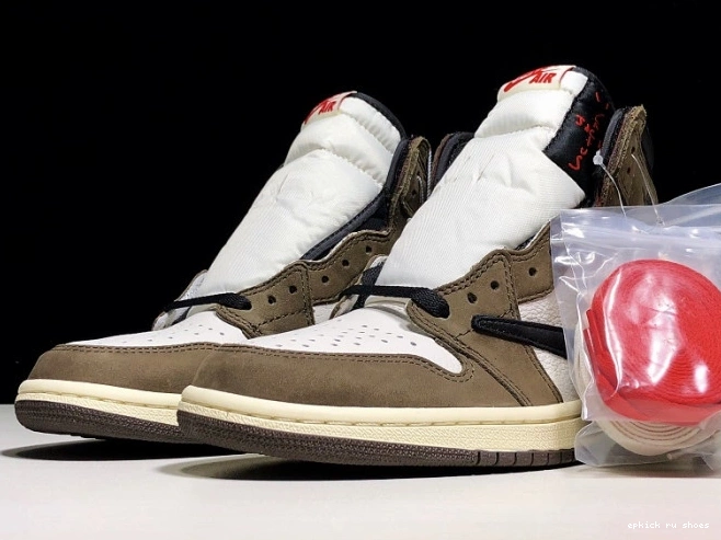 100 Air CD4487 'Mocha' Travis - Jordan High Scott 1 x Retro OG 0820